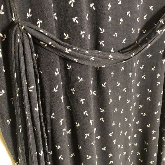 H&M Dress - Picture 2 of 4